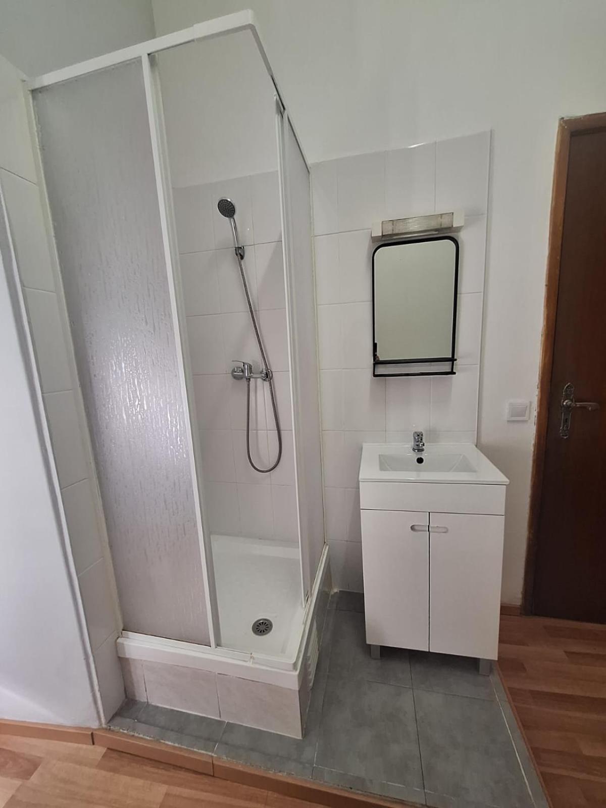 Residencial Ideal Hostel