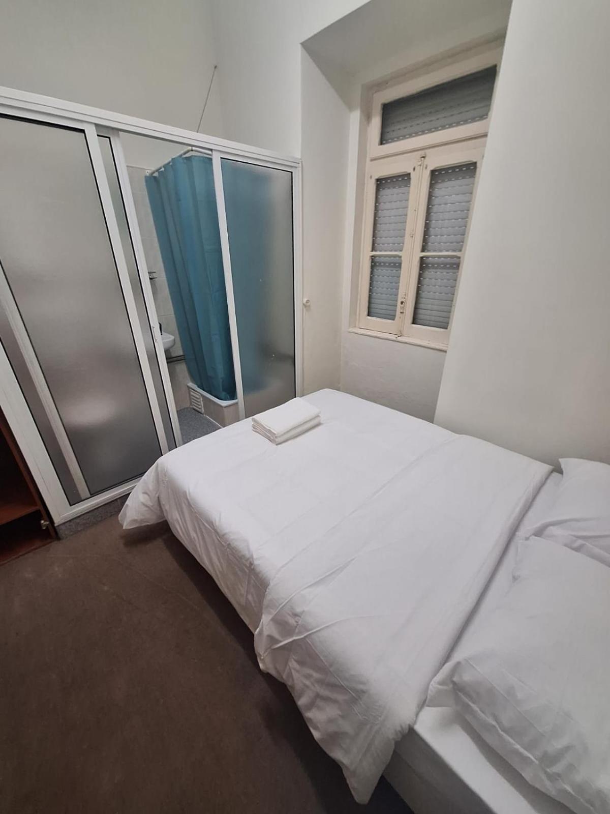 Residencial Ideal Hostel